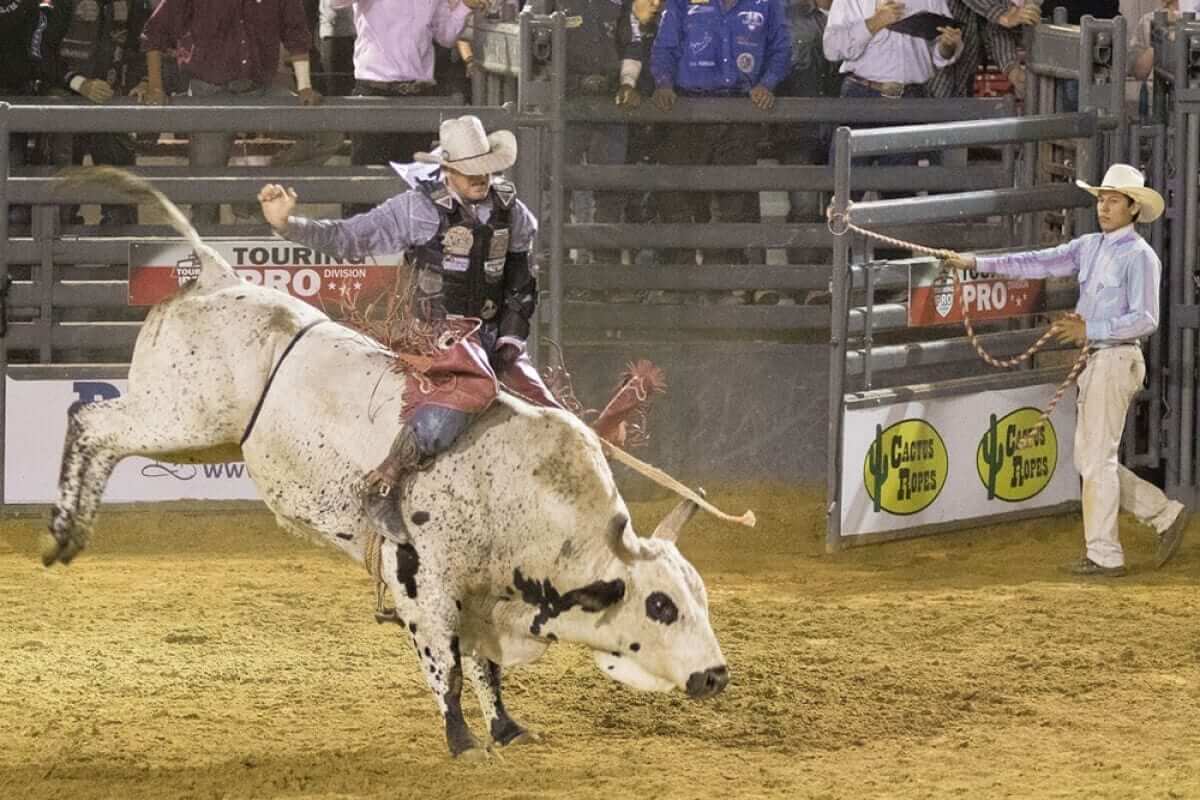 Santa Maria County Fair PBR Classic, 1/1 Go Country Events